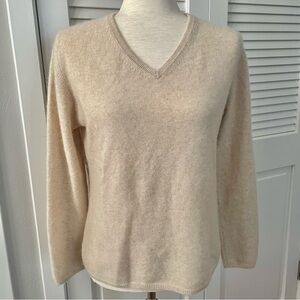 Sutton Studio Cashmere Sweater Made in Mongolia Size M